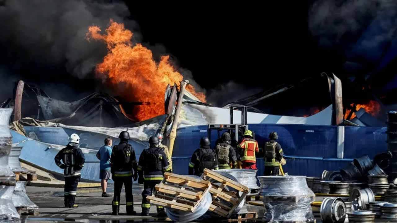 Foto - Kiev yakınlarında Rus İHA saldırısı: Depodaki patlamalarda 37 kişi hayatını kaybetti
