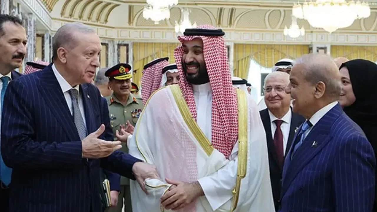 Foto - Türkiye merkezli askeri pakta katılmak için yanıp tutuşuyorlar! 6’dan fazla ülke Mekke İttifakı’nın kapısını çaldı