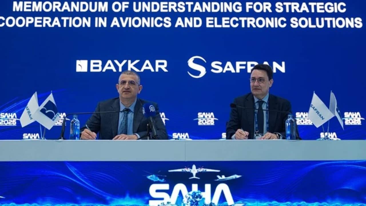 Foto - 'Türkiye savaş gemimize radar kilidi attı, şimdi hava savunma anlaşması yapmak üzereyiz'
