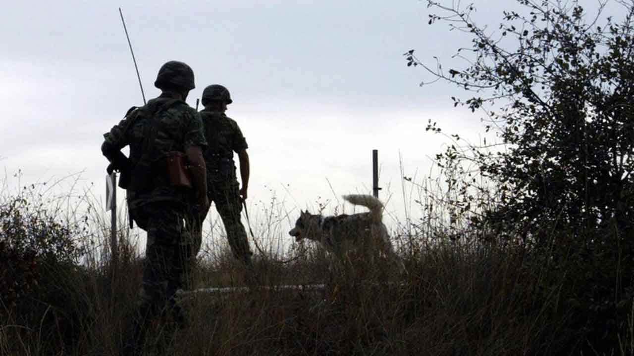 Foto - 'Türkiye vuracak' korkusu patladı! Apar topar harekete geçtiler: Her yere koca koca betonlar diktiler