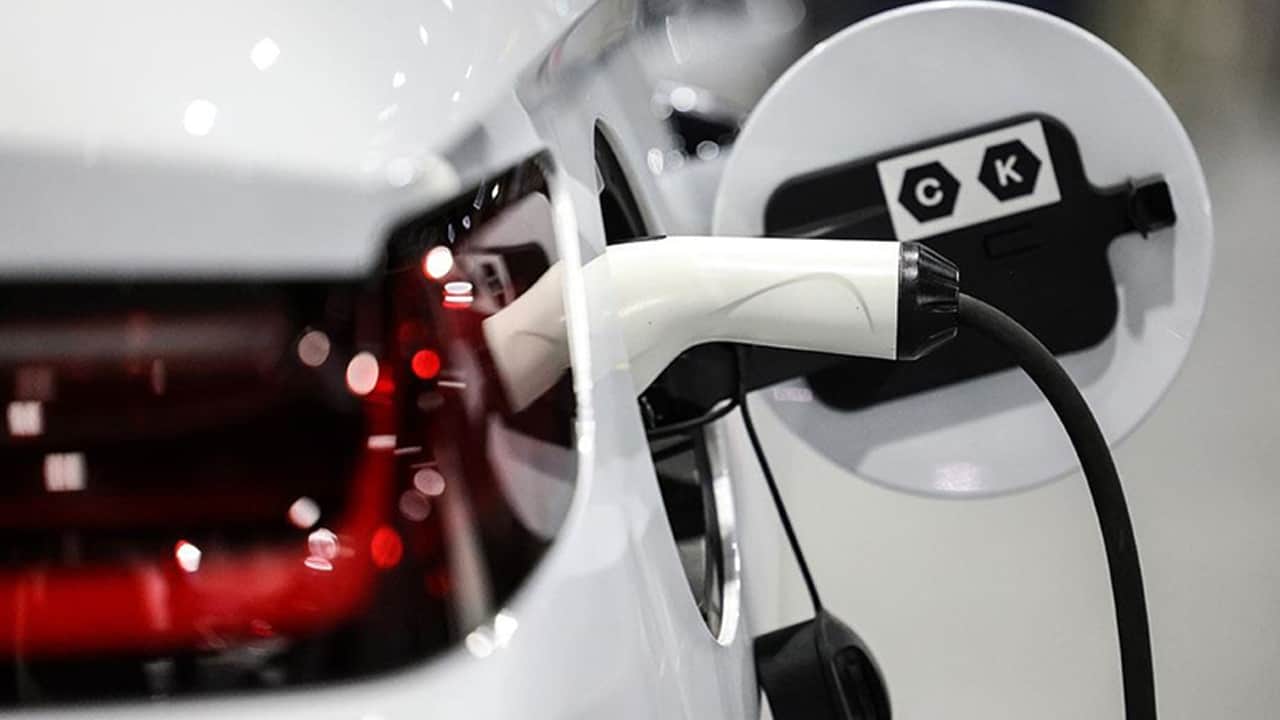 Foto - Türkiye’de elektrikli araçlar patladı! Yakıt depoları titriyor! Büyük dönüşüm hız kesmiyor! 