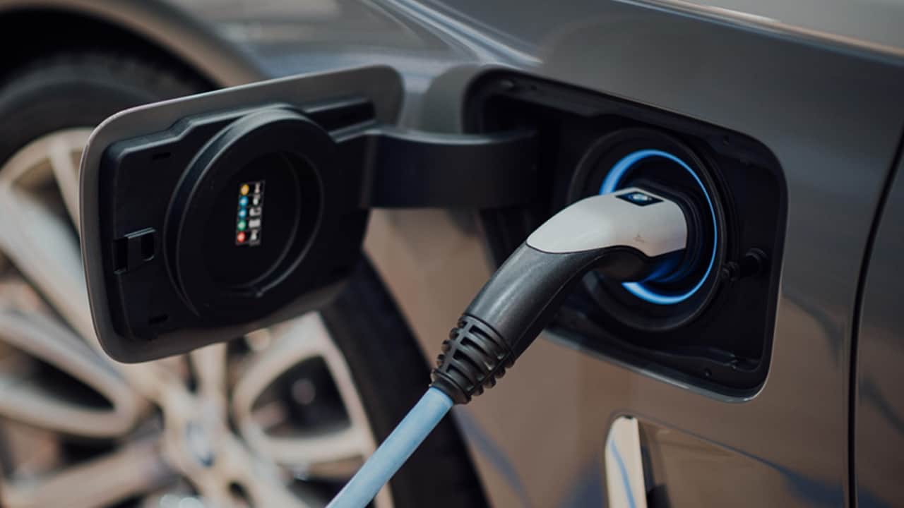 Foto - Türkiye’de elektrikli araçlar patladı! Yakıt depoları titriyor! Büyük dönüşüm hız kesmiyor! 