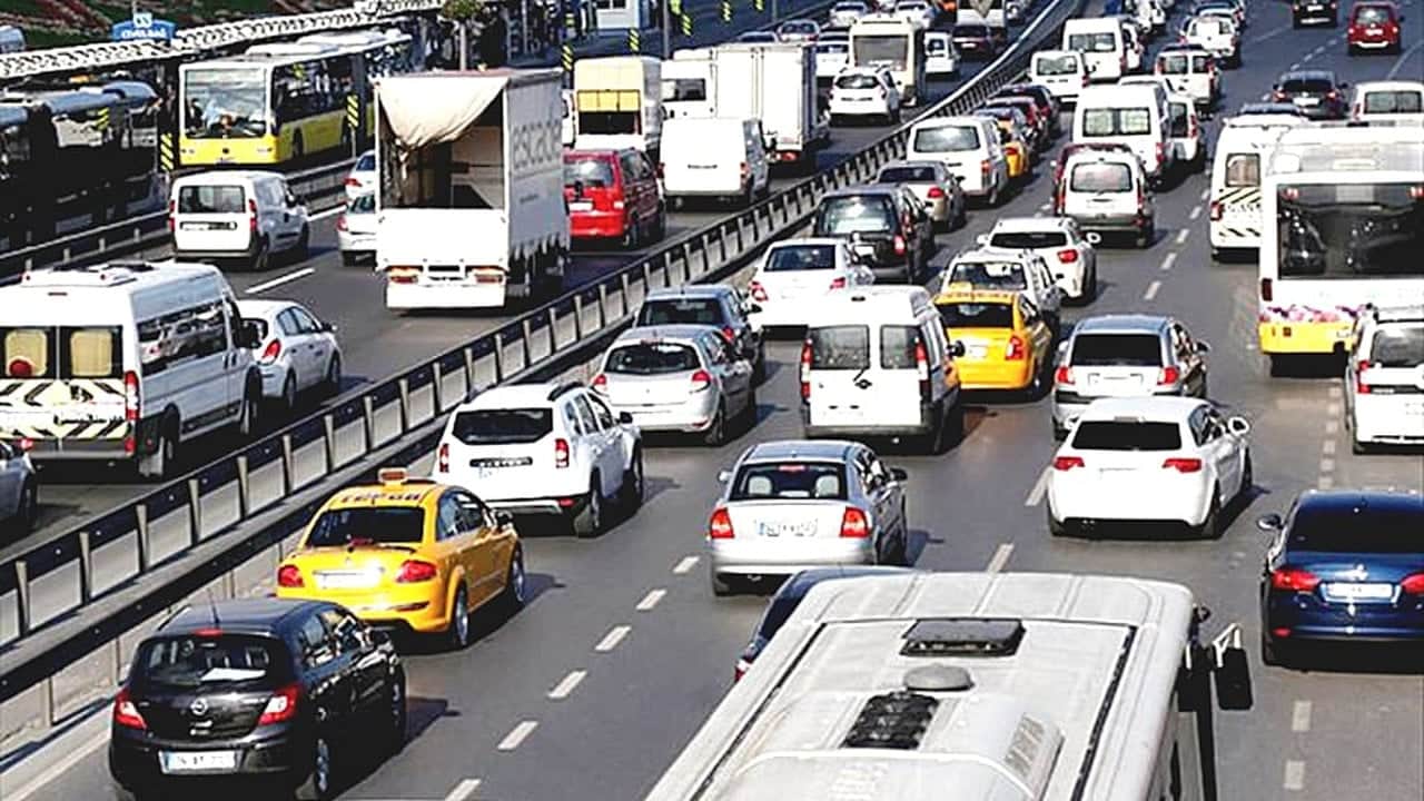 Foto - Türkiye’deki bütün otomobil sahiplerini ilgilendiriyor! Trafikte bir devir kapandı, yeni uygulama sessiz sedasız hayata geçti