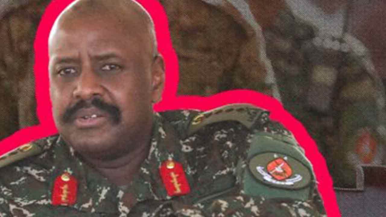 Foto - Türkiye'den 1 milyar dolar isteyip savaş açacağını söyleyen Ugandalı general gözünü şimdi de oraya dikti