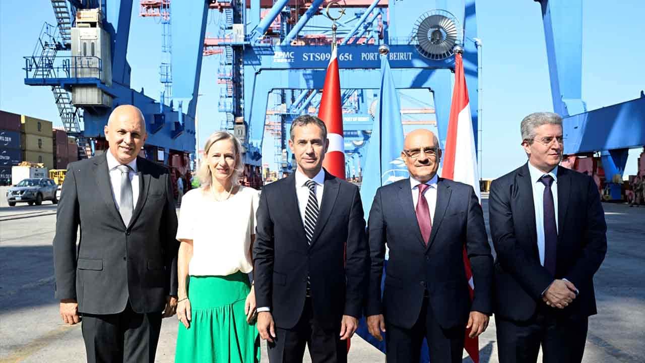 Foto - Türkiye'den Lübnan'a insani destek: AFAD 2 bin ton un ulaştırdı!