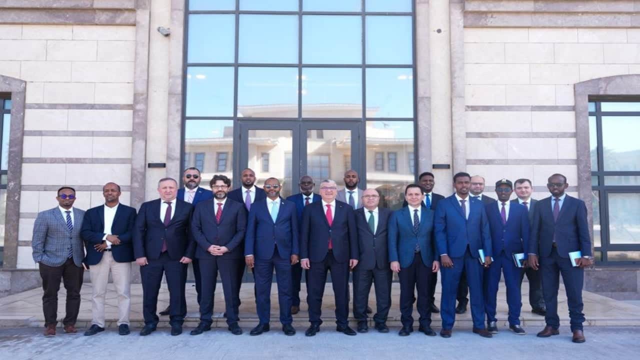 Foto - Türkiye’den Mavi Vatan’ı genişletecek dev hamle! Petrol aradığımız ülkede şimdi de o sektöre el attık
