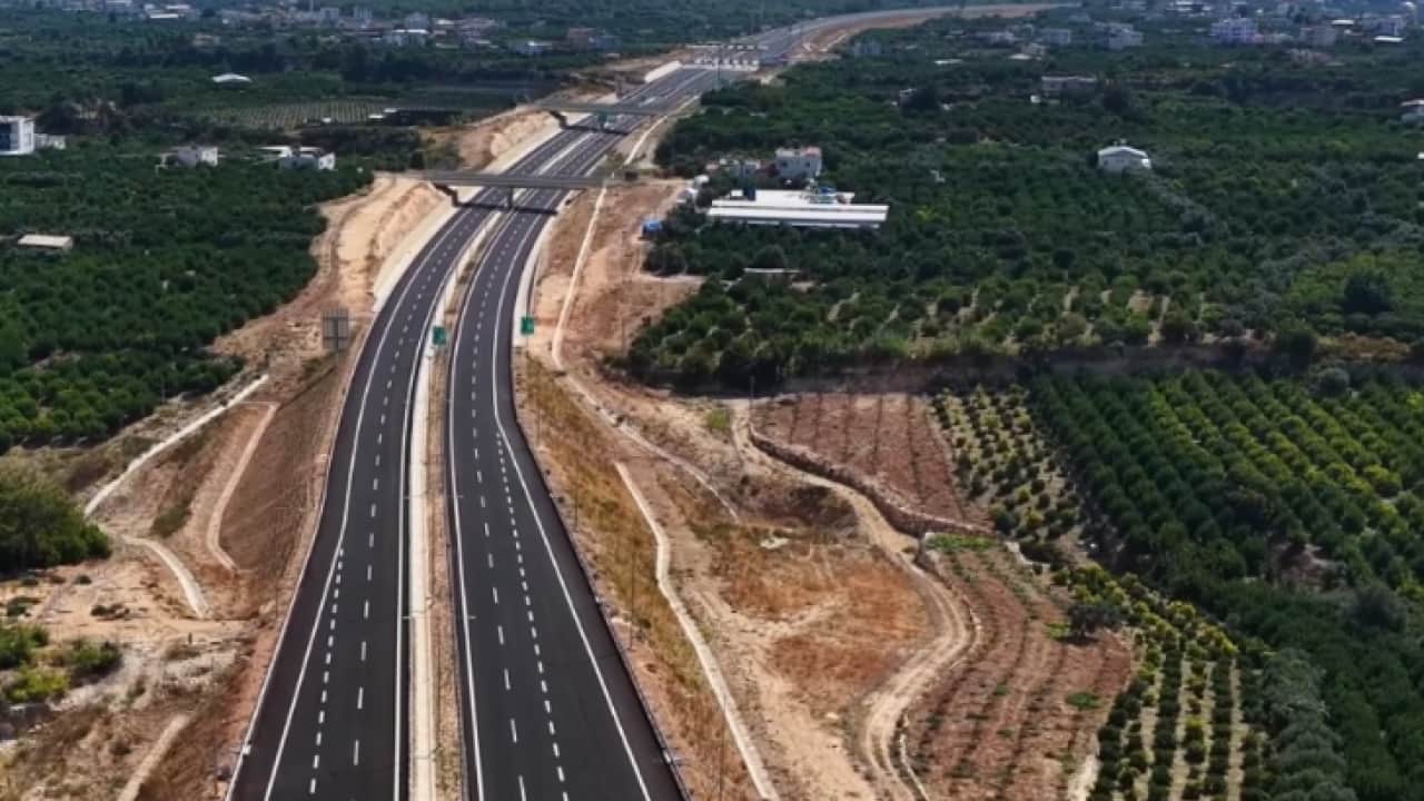 Foto - Türkiye’ni ulaşım ağına bir mühür daha: 2 buçuk saatlik yol 18 dakikaya düşecek!