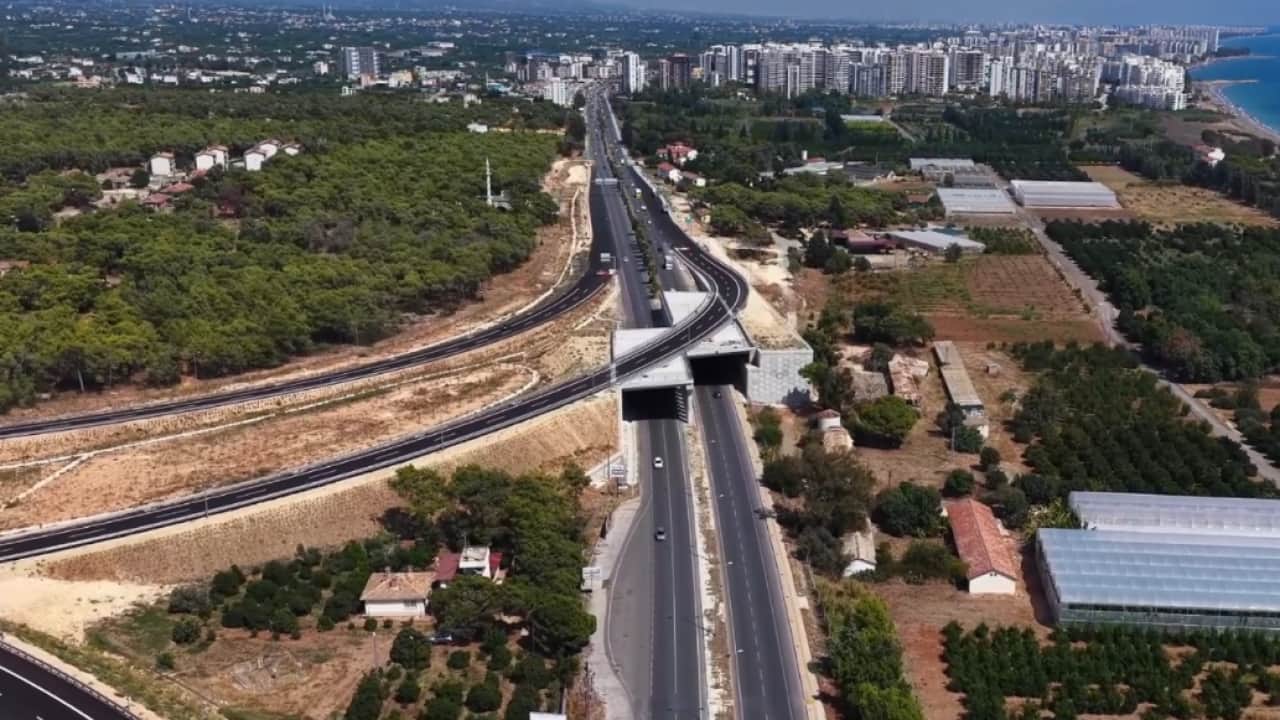 Foto - Türkiye’ni ulaşım ağına bir mühür daha: 2 buçuk saatlik yol 18 dakikaya düşecek!