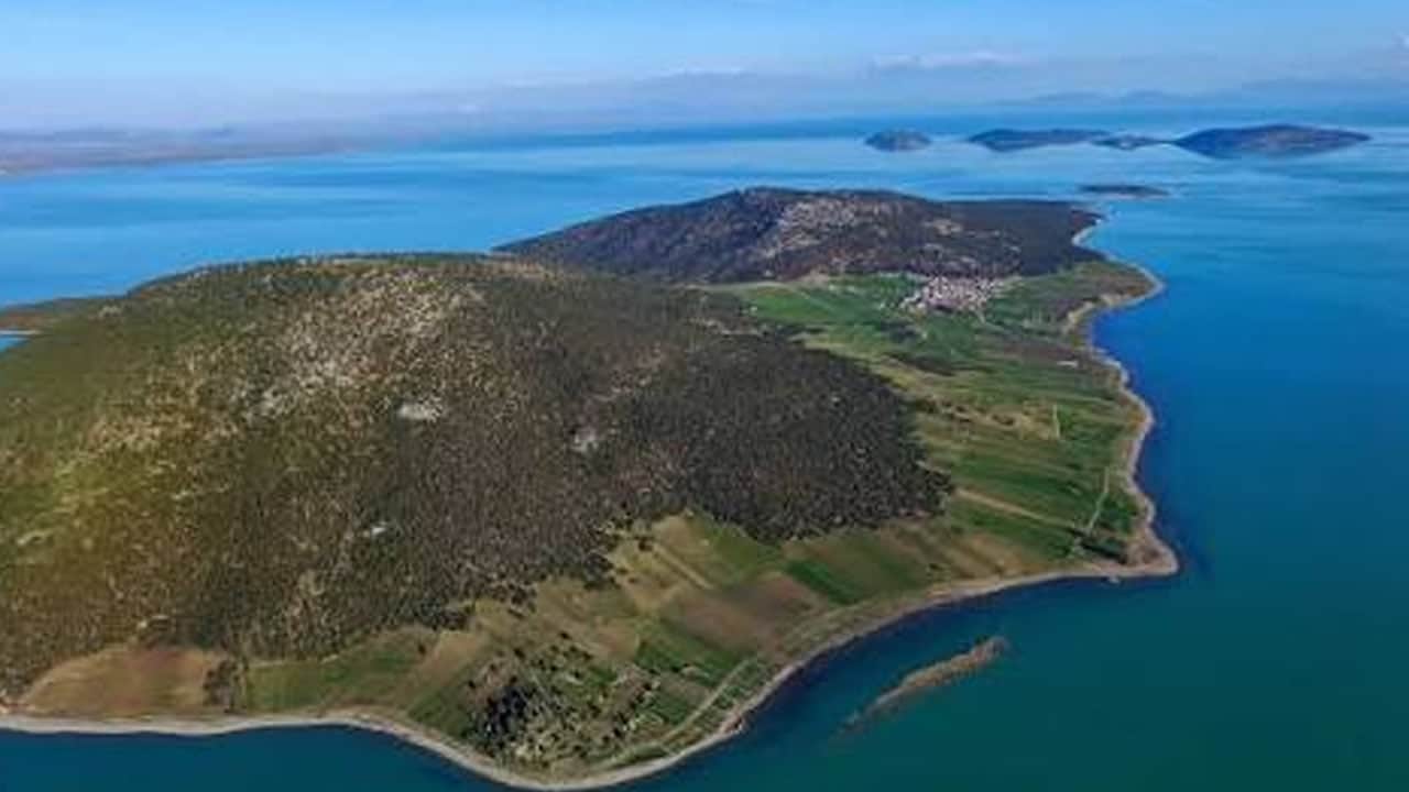 Foto - Türkiye'nin en tatlı Beyşehir Göl'ü ziyaretçi akınına uğruyor: Her yıl tekne yolculuğu yapıyorlar!