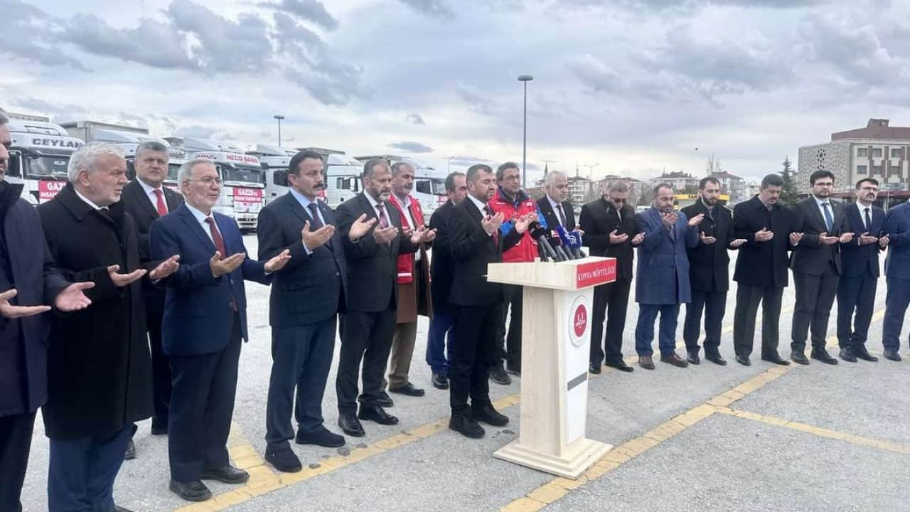 Foto - Türkiye'nin Gazze desteği sürüyor: Konya'dan 15 tırlık insani yardım