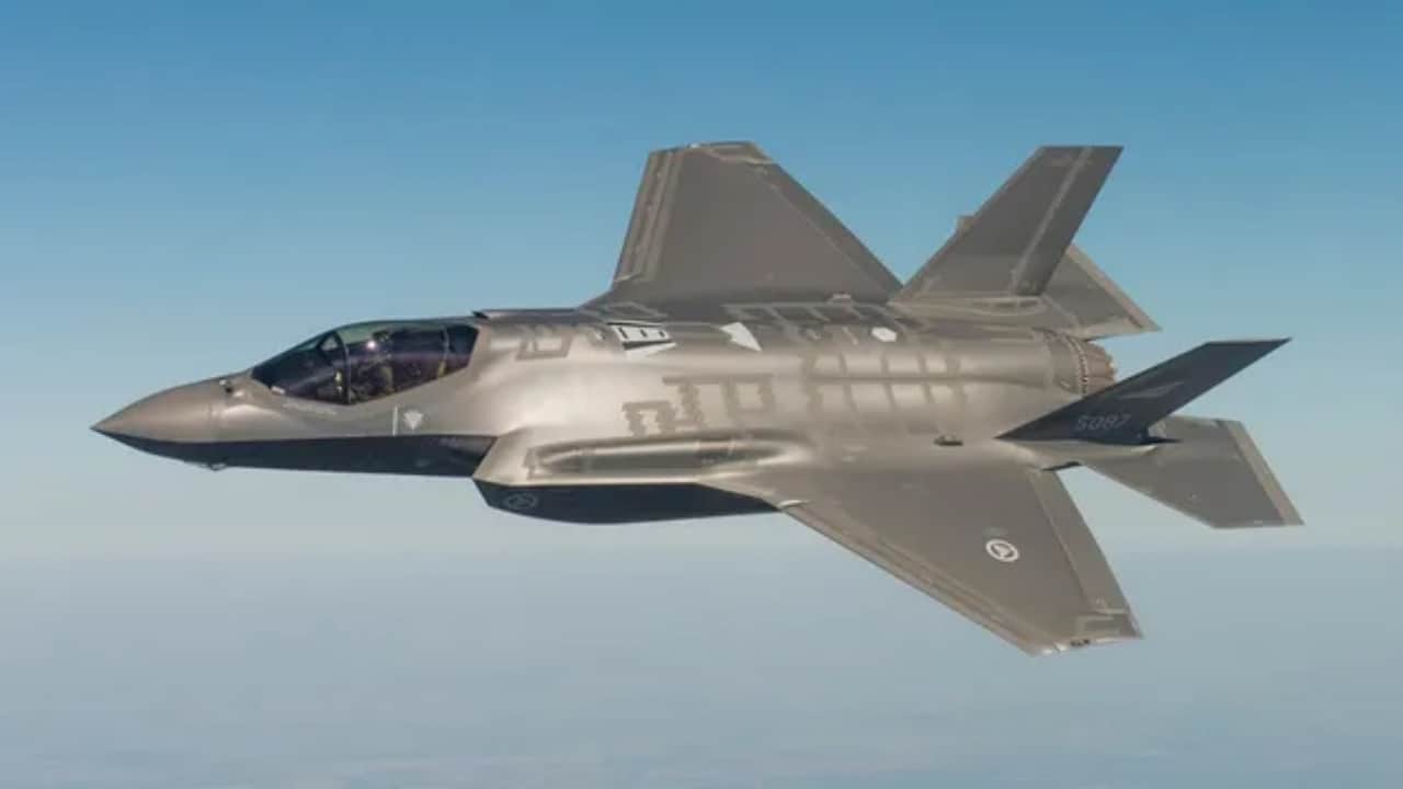 Foto - Türkiye’nin milyar dolarlık F-35’leri çürümeye mi terk edildi? ABD’de hangarda öylece bekliyorlar
