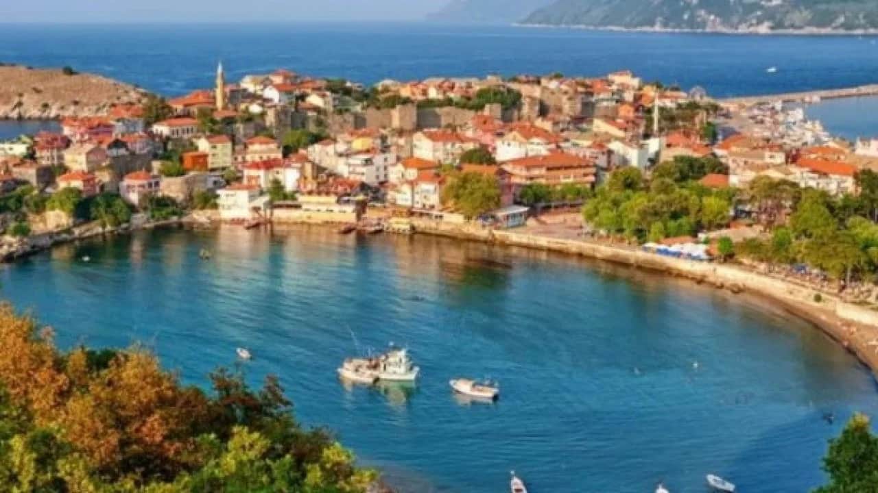 Türkiye’nin o ilçesi turist rekoru kırdı! 1 milyon kişi akın akın geldi
