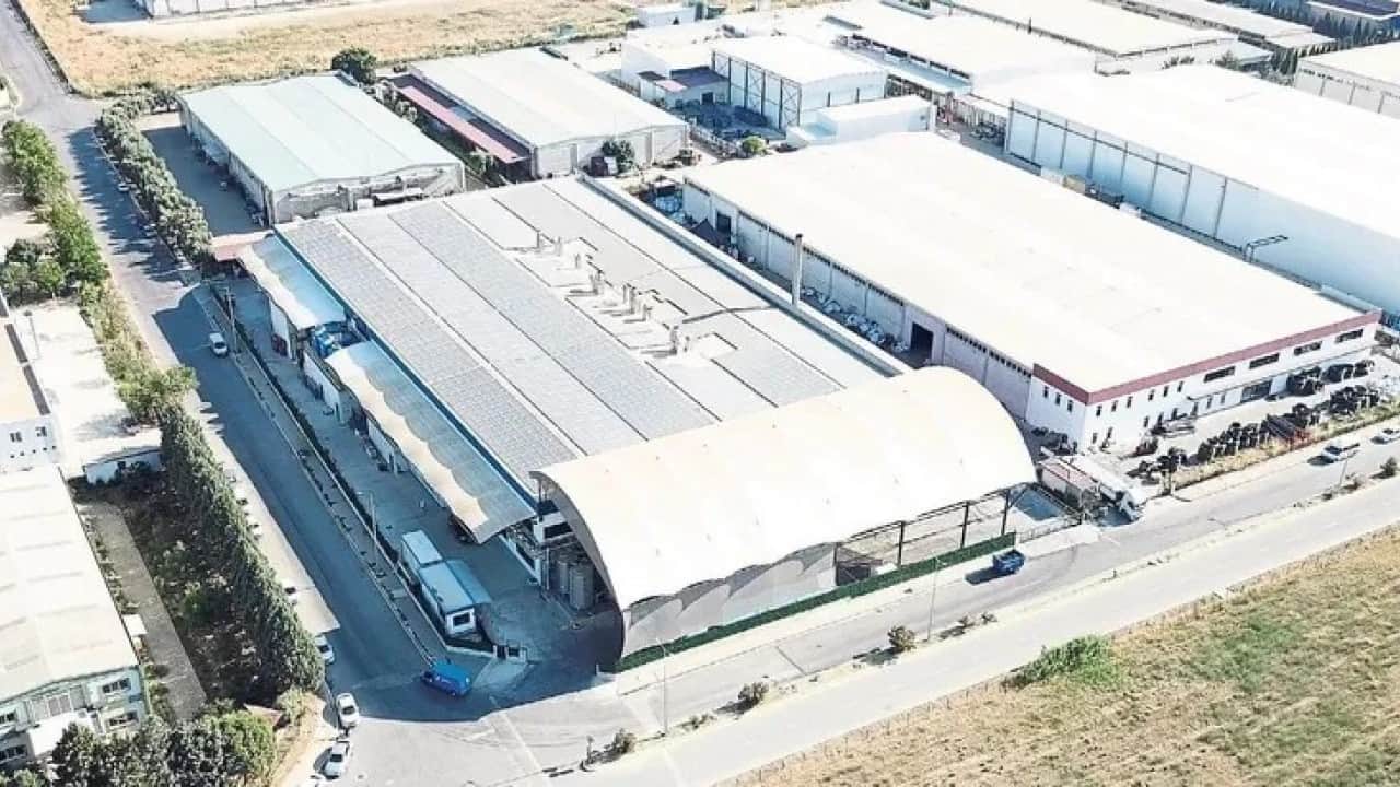 Foto - Türkiye'nin süt devi iflastan kurtuldu! 'Çok çalışıp borcumuzu ödeyeceğiz' diyerek duyurdular
