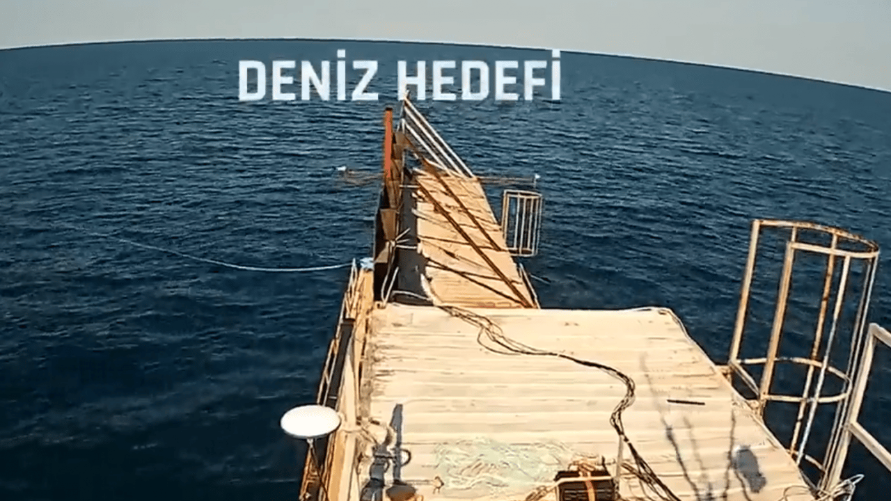 Foto - Türkiye'nin yeni vurucu gücü sahneye çıktı! ÇAKIR havada, karada ve denizde de hedefi affetmedi