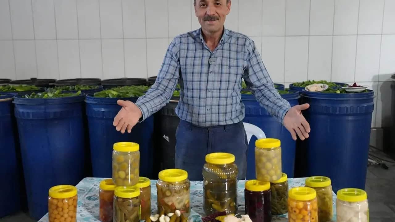 Foto - Türkiye'nin yeşil altını: Meyve ve sebze ile turşu doğal yöntemle, pişiriliyor, 45 çeşidiyle dünyada ilgi görüyor