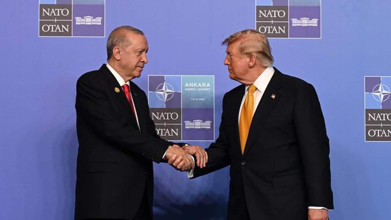Foto - Türkiye’ye kafa tutan ülke, sonunda teslimiyeti itiraf etti: "Batı bile artık Ankara’ya yalvarıyor"