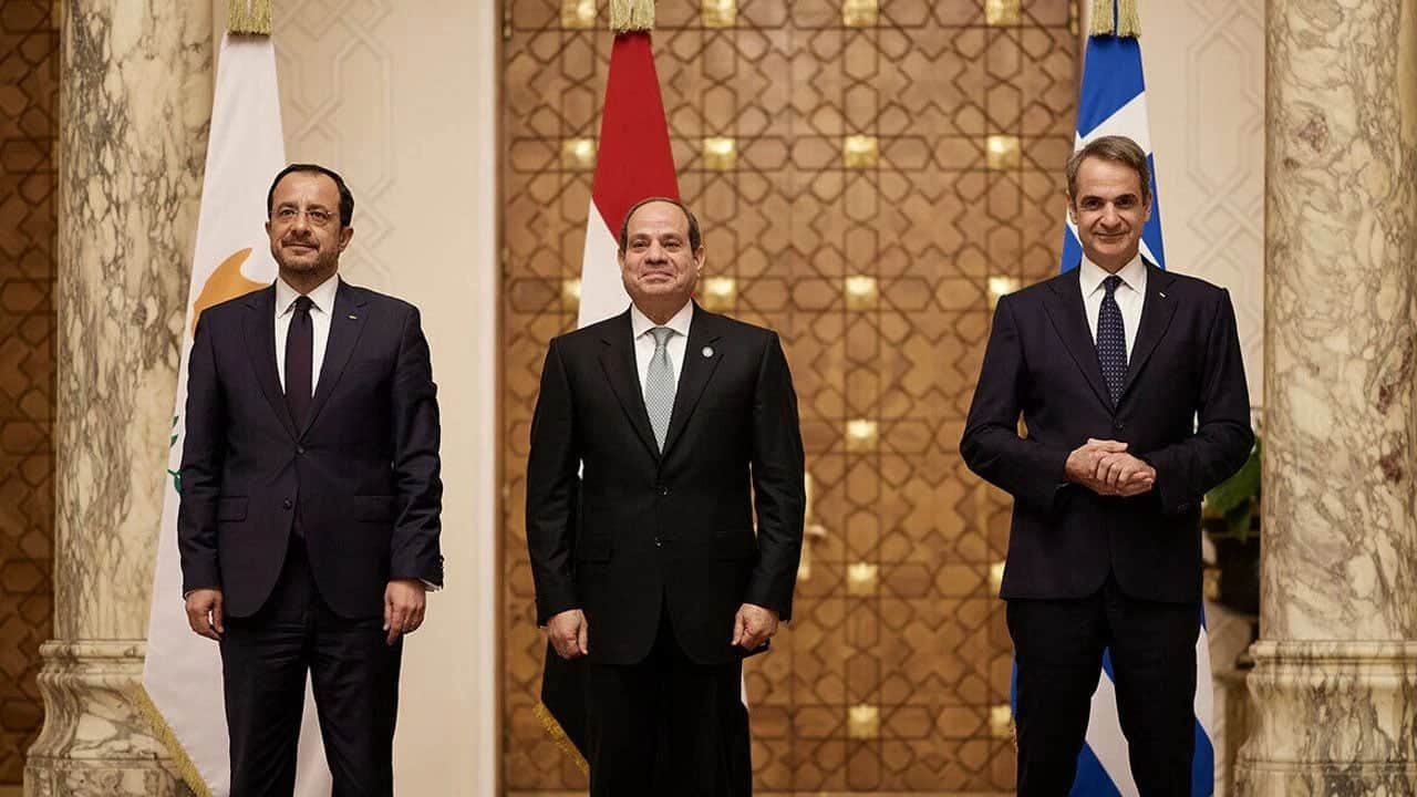 Foto - Türkiye’ye kafa tutan Yunanistan, İki ülke ile 'enerji sahalarını ve altyapılarını ortak koruma' kararı aldı