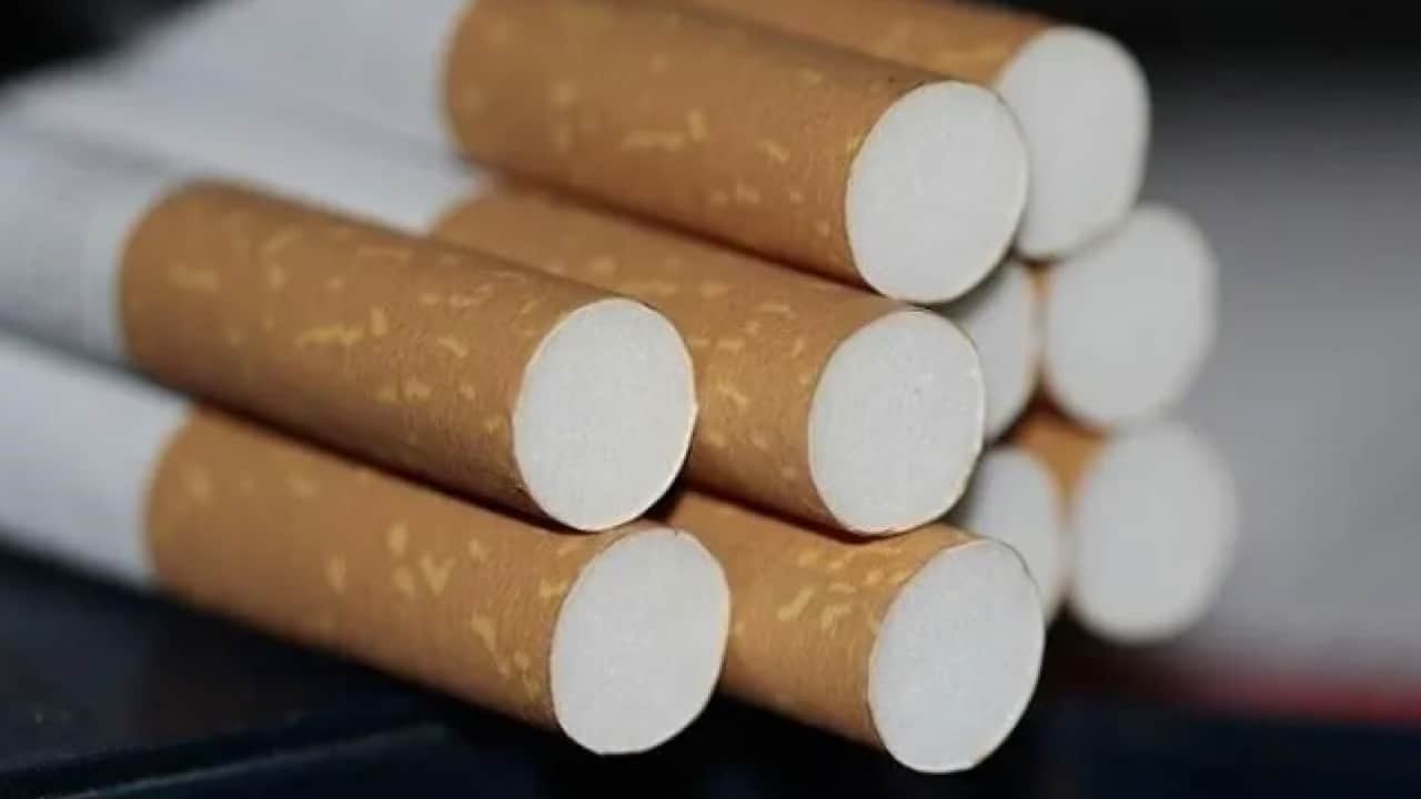 Foto - Tütünde işler tersine döndü: Erkekler bırakıyor kadınlar başlıyor!