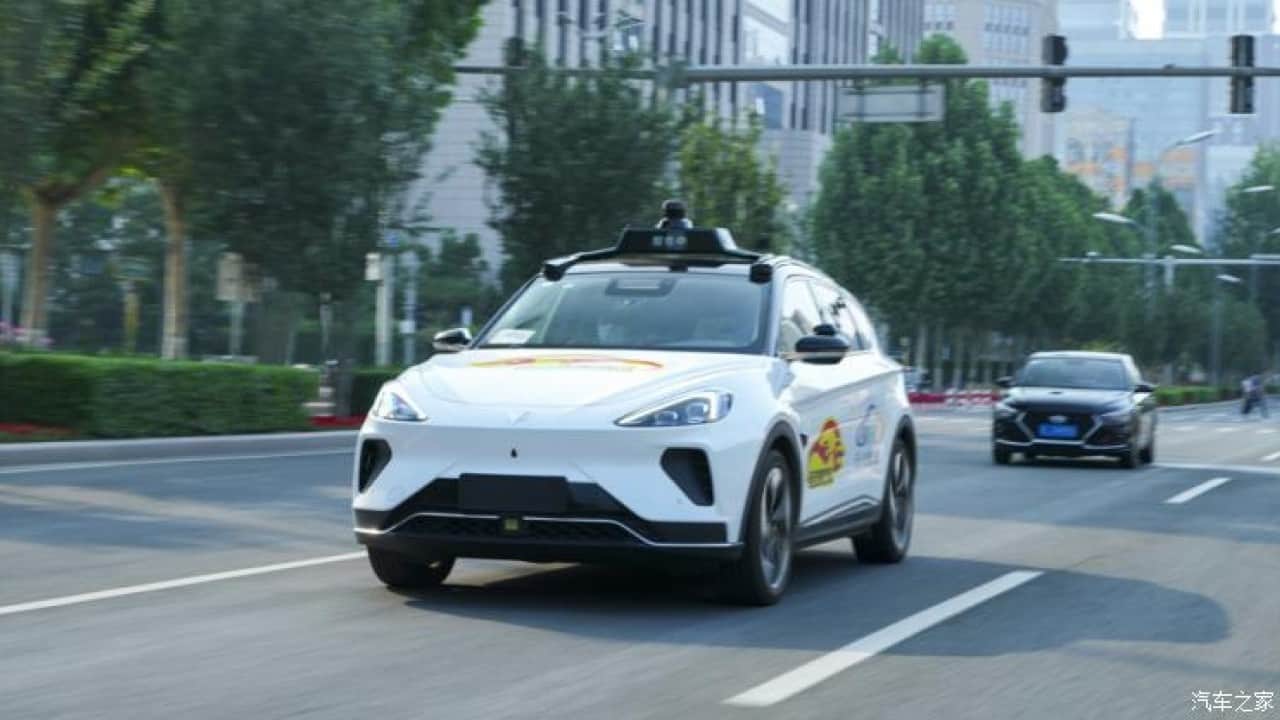 Foto - Uber ve Baidu’nun sürücüsüz taksileri Dubai yollarına çıktı