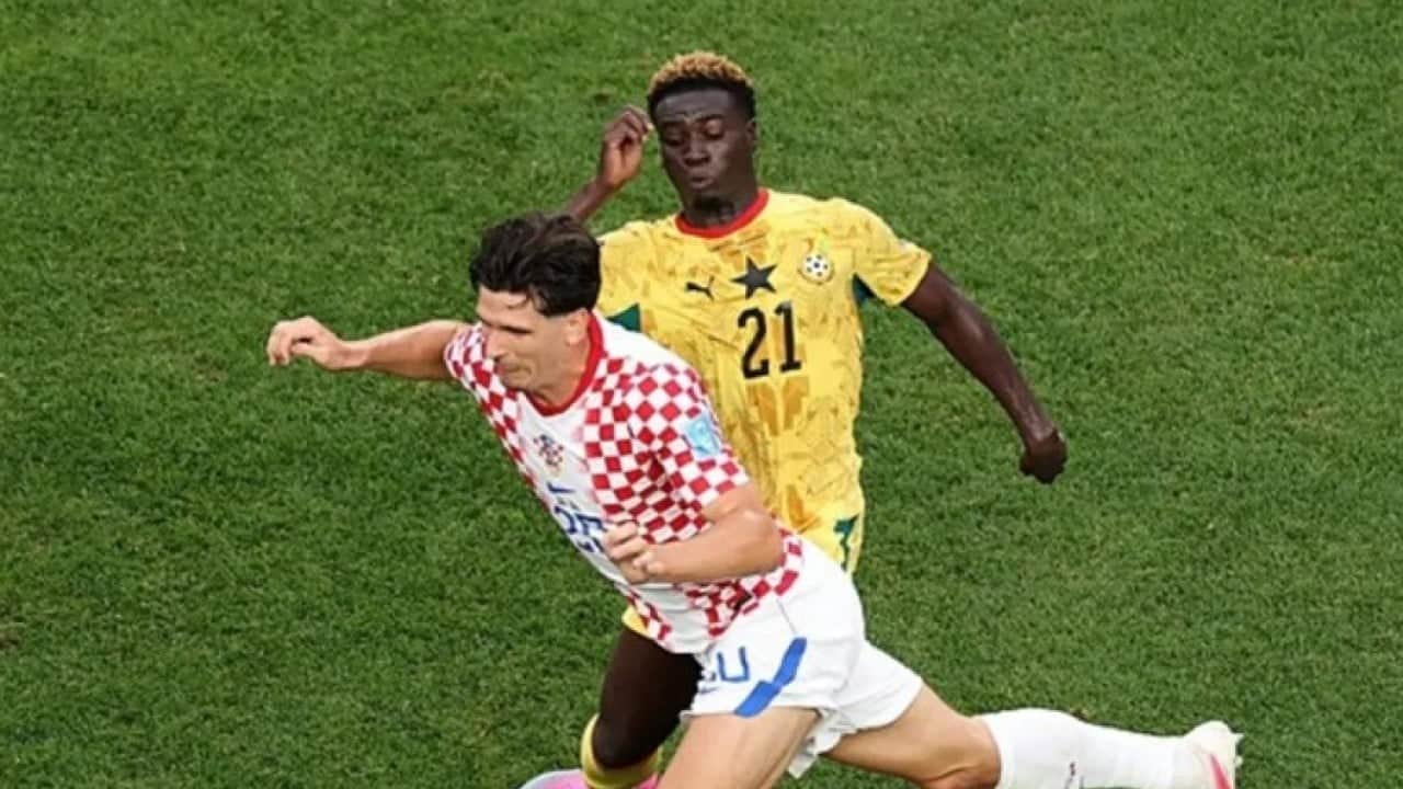 Foto - Uçak kalktı geliyor! Şampiyonlar Ligi'ne giden Fenerbahçe'den ilk transfer bombası