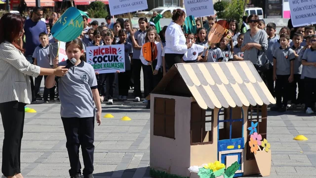 Foto - Uçurtma uçurup gökyüzüne saldılar: İsrail'in zulmüne karşı uçurtmalar havalandı