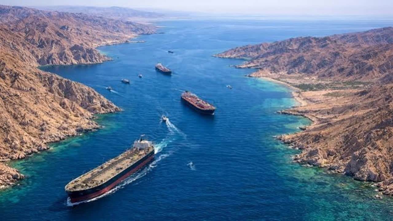 Foto - UKMTO doğruladı! Dev petrol tankeri vuruldu