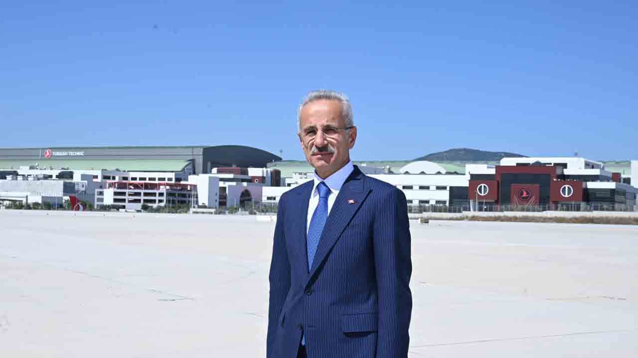Foto - Ulaştırma Bakanı Uraloğlu: İHA’ları yapay zeka takip edecek