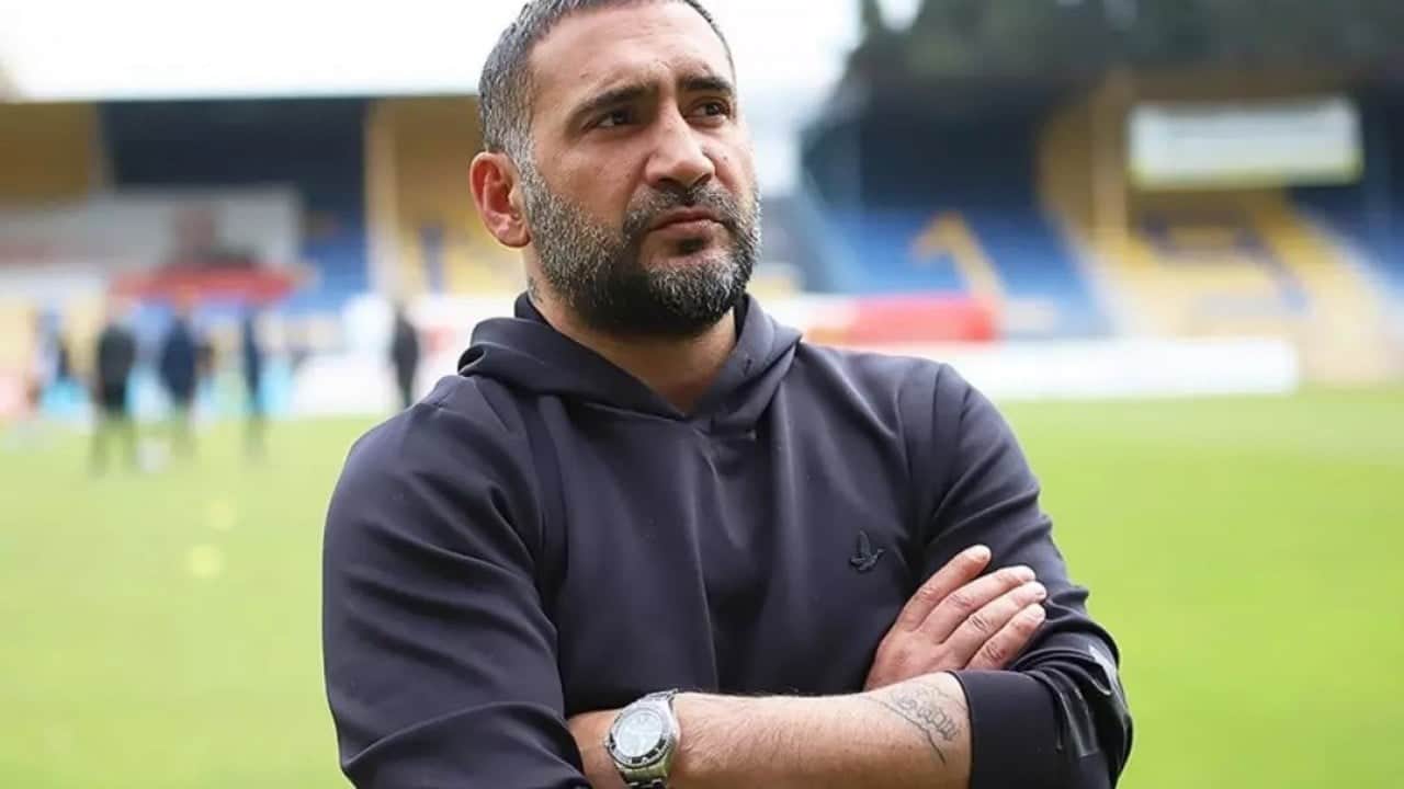 Foto - Ümit Karan havalimanında apar topar gözaltına alındı