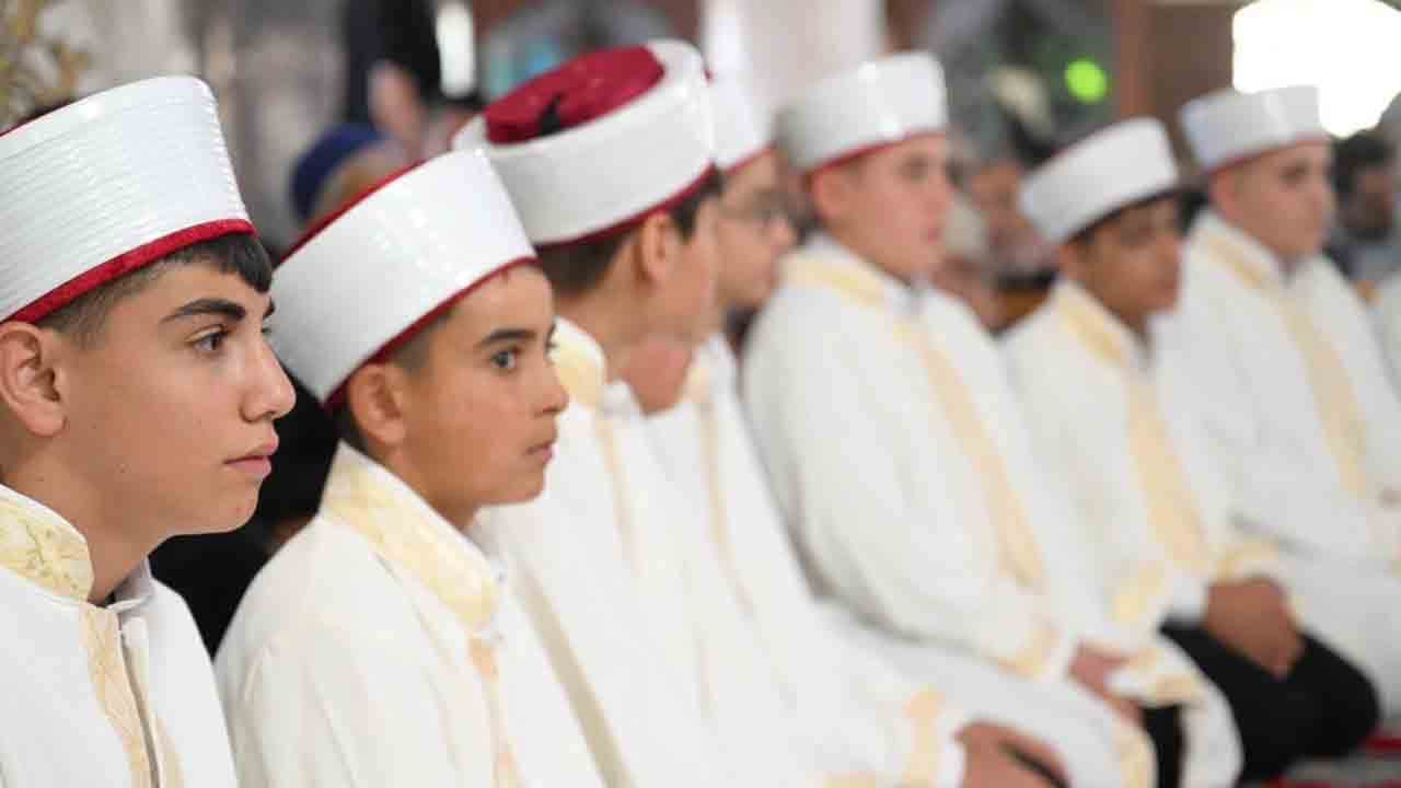 Foto - Ümmet sizlerle gurur duyuyor: 75 hafız hayaline kavuştu
