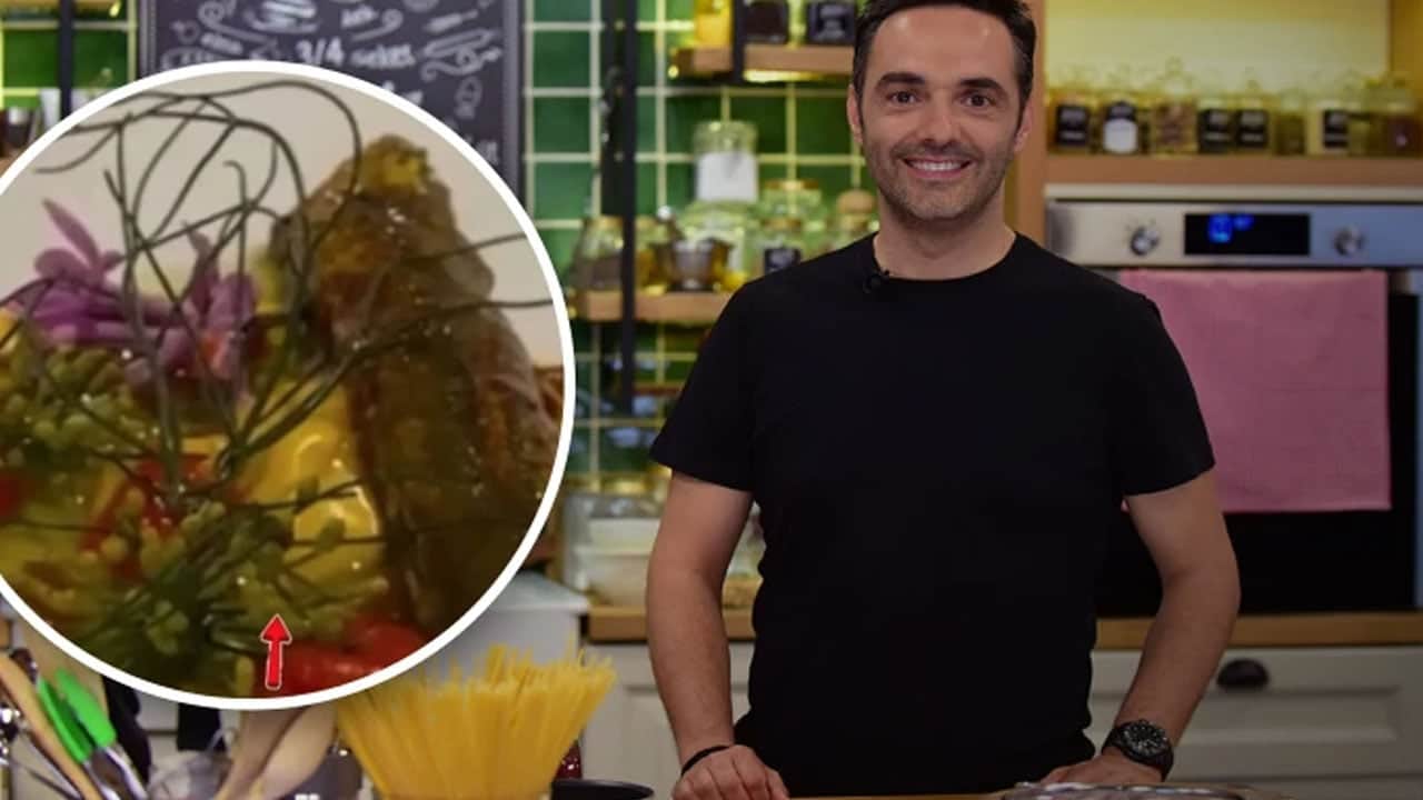 Foto - Ünlü usta şef Arda Türkmen buna inanamadı: Michelin yıldızlı restoranda solucan çıktı diye paylaşım yaptı