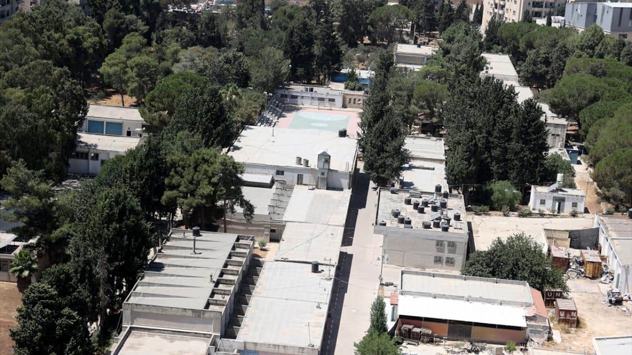 Foto - UNRWA Merkezi'ndeki güçlerini takviye etti Asker sivil faretmiyor her Siyonist işgalci