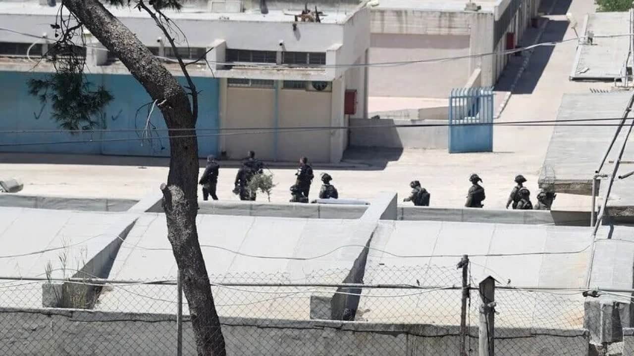 Foto - UNRWA Merkezi'ndeki güçlerini takviye etti Asker sivil faretmiyor her Siyonist işgalci