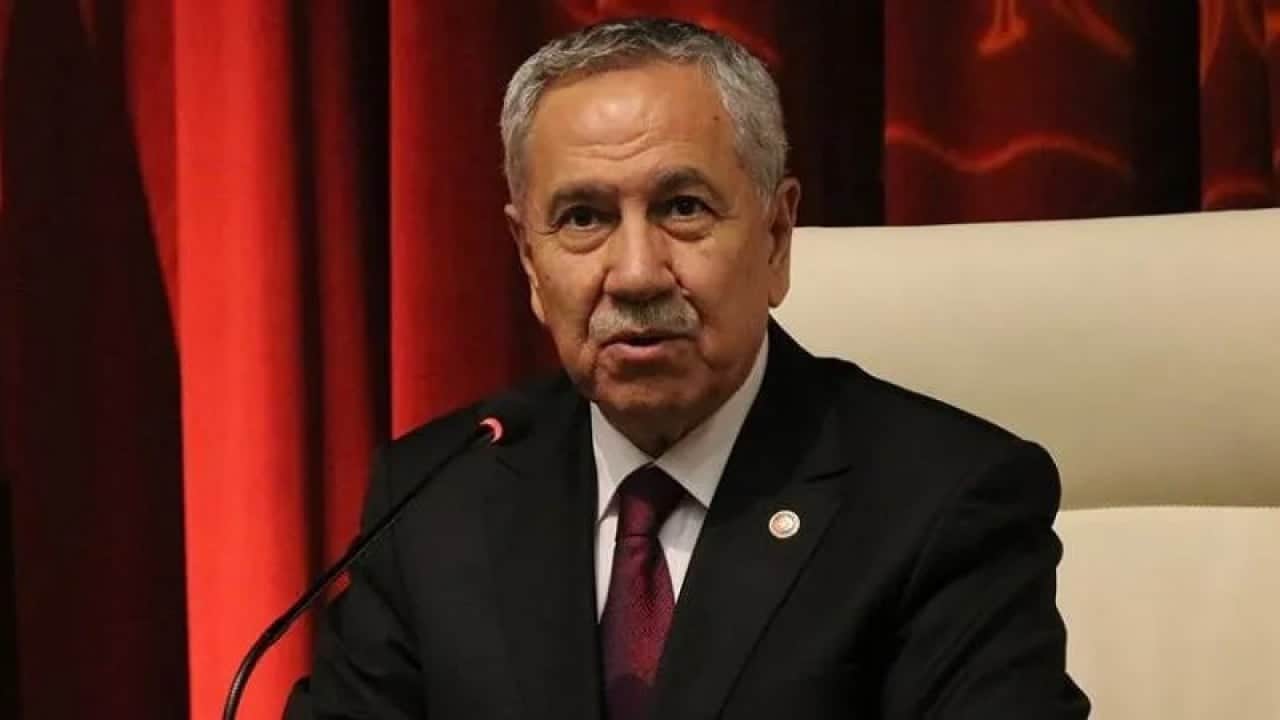 Foto - Ünü gazeteci ifşa etti: Bülent Arınç 'bizim arkadaşlarımız' diyerek o isimleri görevden almadı