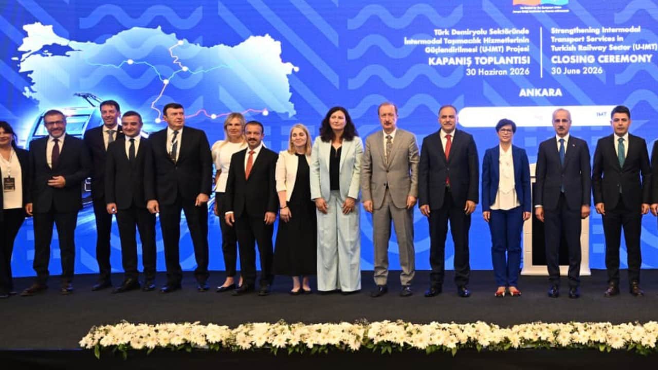 Foto - Uraloğlu, tarihi rakamları açıkladı: 24 yılda ulaştırma ve altyapıya 355 milyar dolar yatırım yaptık!
