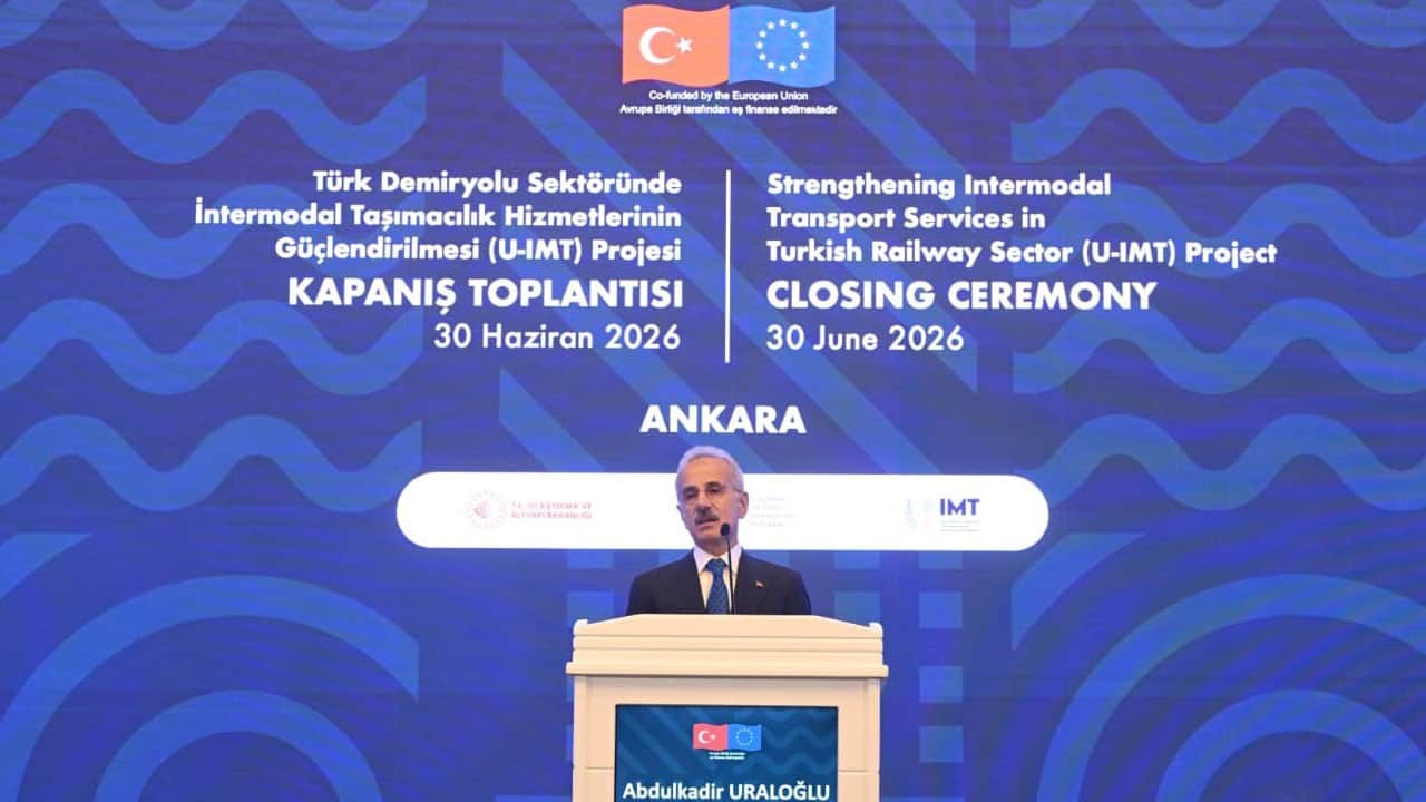 Foto - Uraloğlu, tarihi rakamları açıkladı: 24 yılda ulaştırma ve altyapıya 355 milyar dolar yatırım yaptık!