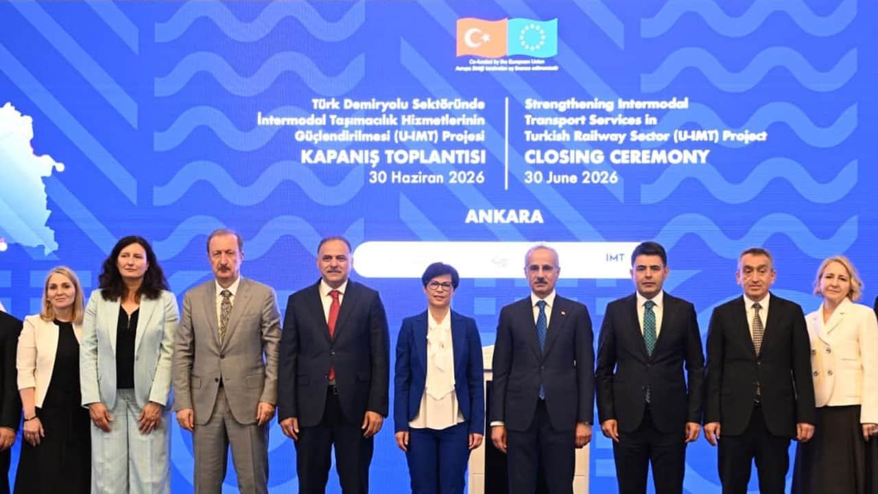 Foto - Uraloğlu, tarihi rakamları açıkladı: 24 yılda ulaştırma ve altyapıya 355 milyar dolar yatırım yaptık!