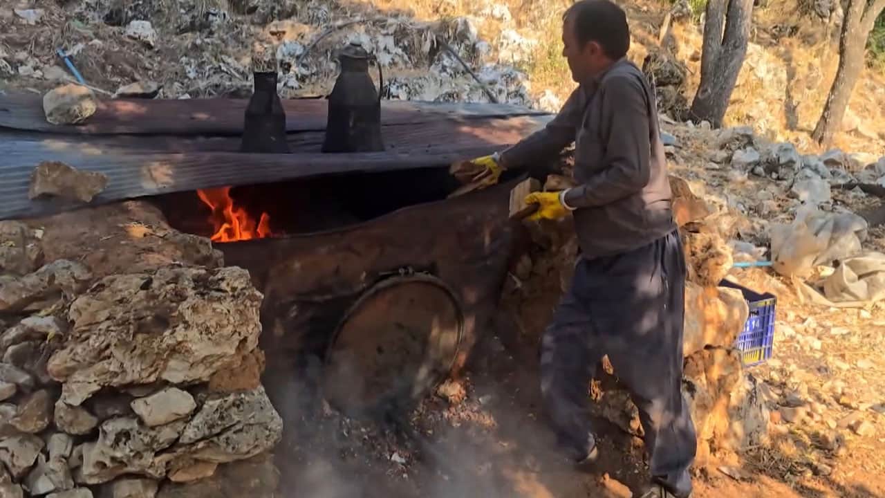 Foto - Üretimi zahmetli, fiyatı cep yakıyor! Bu katranın kilosu 1000 lira