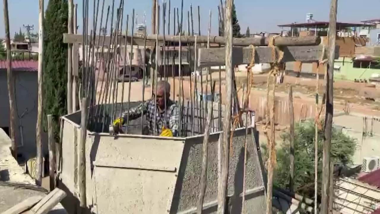 Ustalık babadan oğluna geçti... Kibar Feyzo’daki minarenin arkasından aile hikayesi çıktı!