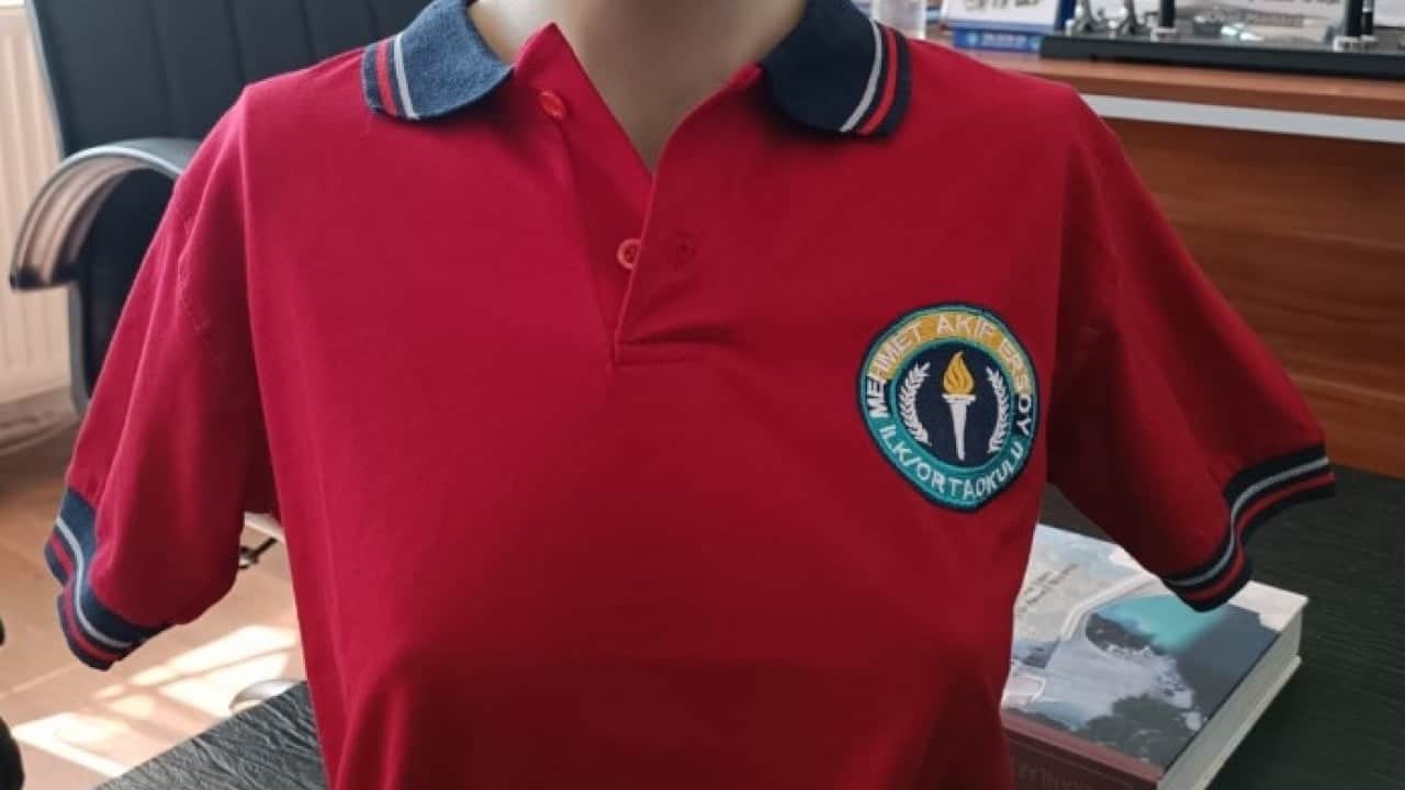 Foto - Üzerinde bulunması zorunlu olacak! Okul kıyafetlerine yeni düzenleme