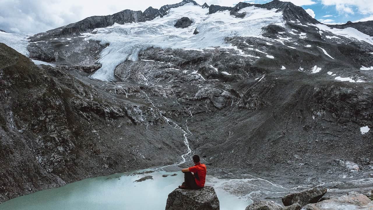 Foto - Üzerinden yürüyenler fark etmiyor! Kayaların altında 48 milyar ton buz saklı