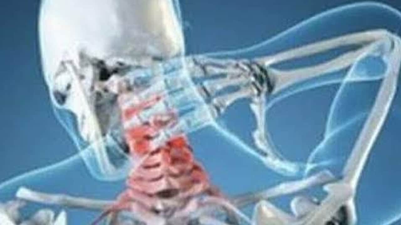 Foto - Uzmanından dinleyin... 'Boyun kütletme' felç yapabilir: 'Doktor bağımsız tedavi yetkisizdir şarlatanlıktır'