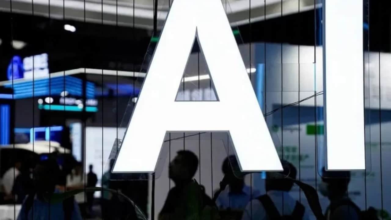 Uzmanlardan korkutan uyarı: İnsanlığın yok olma riski en az yüzde 10