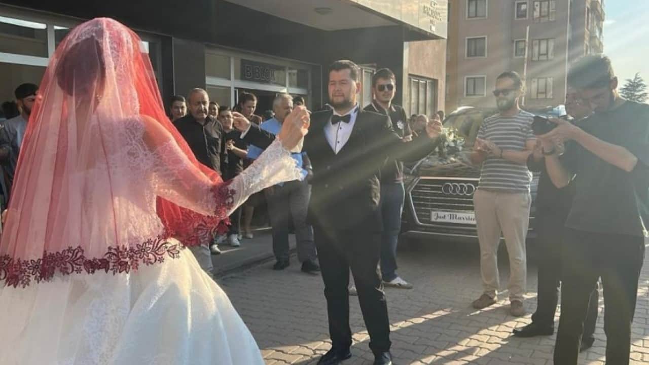 Foto - Vali Özkan'dan şehit ailesine büyük vefa