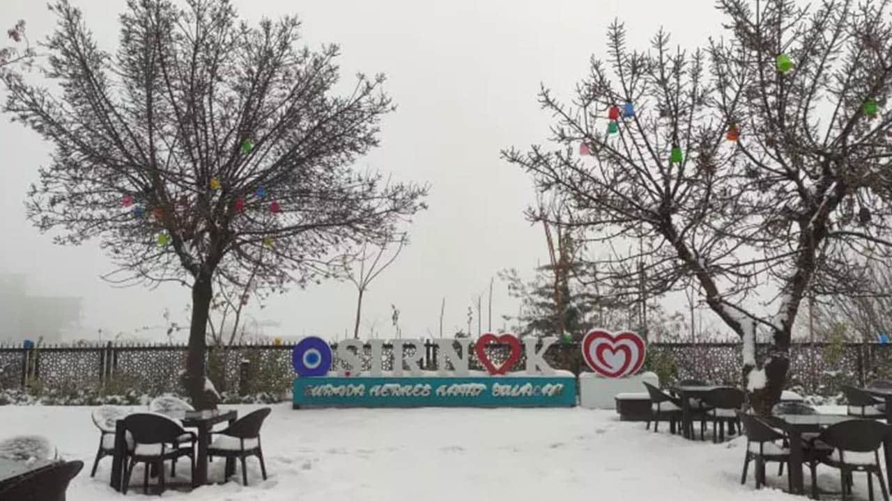 Foto - Valilikler peş peşe açıklama yaptı! İşte kar nedeniyle eğitime ara verilen iller