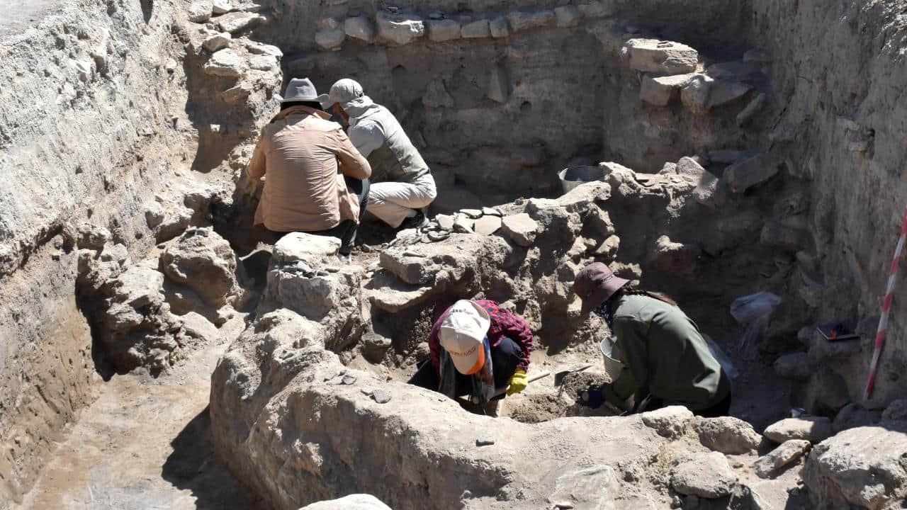 Foto - Van’daki höyükte 5 bin 500 yıllık geçmişin izleri araştırılıyor