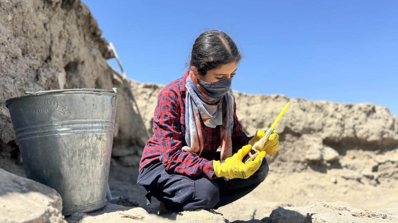 Foto - Van’daki höyükte 5 bin 500 yıllık geçmişin izleri araştırılıyor