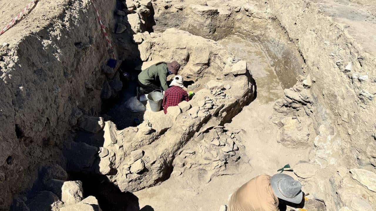 Van’daki höyükte 5 bin 500 yıllık geçmişin izleri araştırılıyor