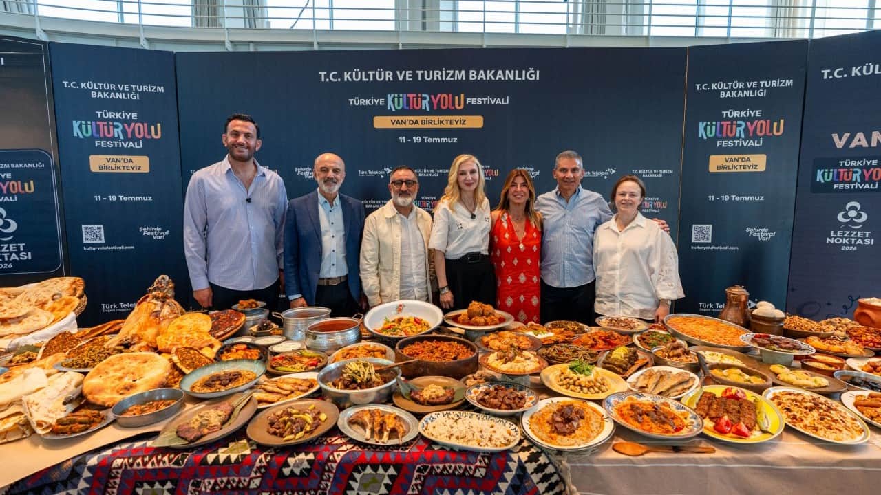 Foto - Van'ın gastronomi mirası lezzet noktalarında yaşatılıyor: Otlu peynir, inci kefali ve...