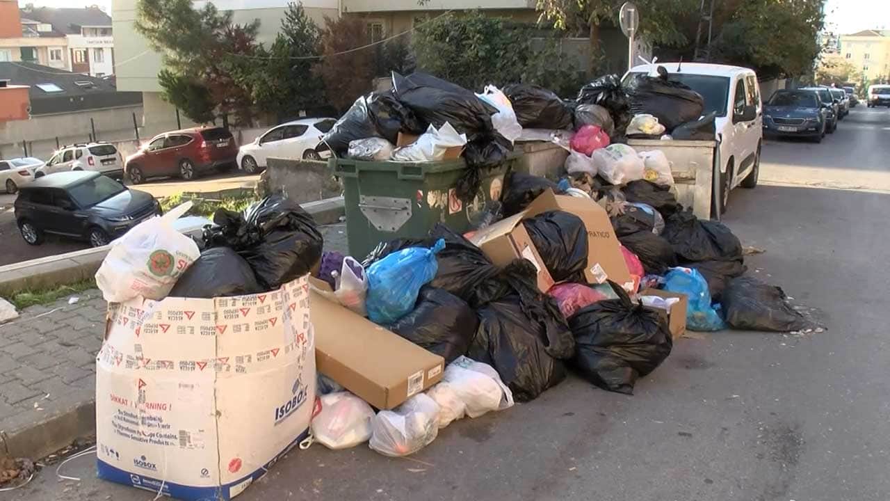 Foto - Vatandaş CHP’li belediyeye isyan! Maltepe değil çöp tepe