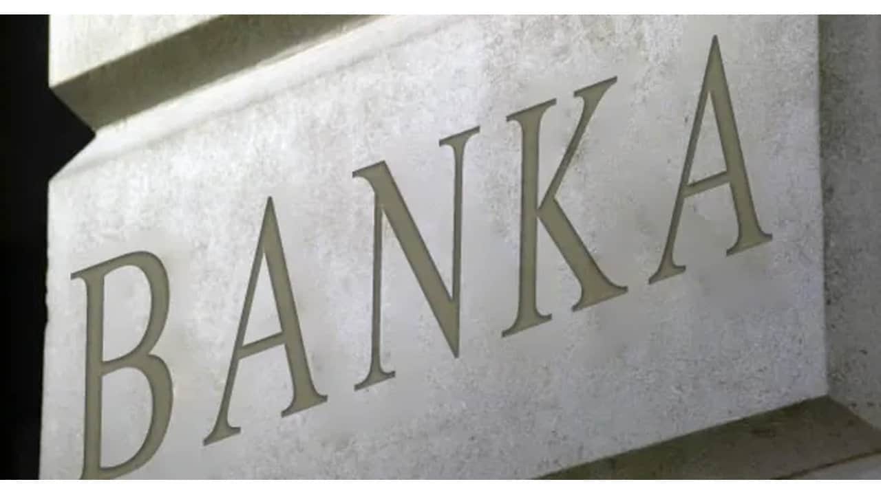 Foto - Ve apar topar düğmeye basıldı! Bankalarda yeni dönem resmen başladı
